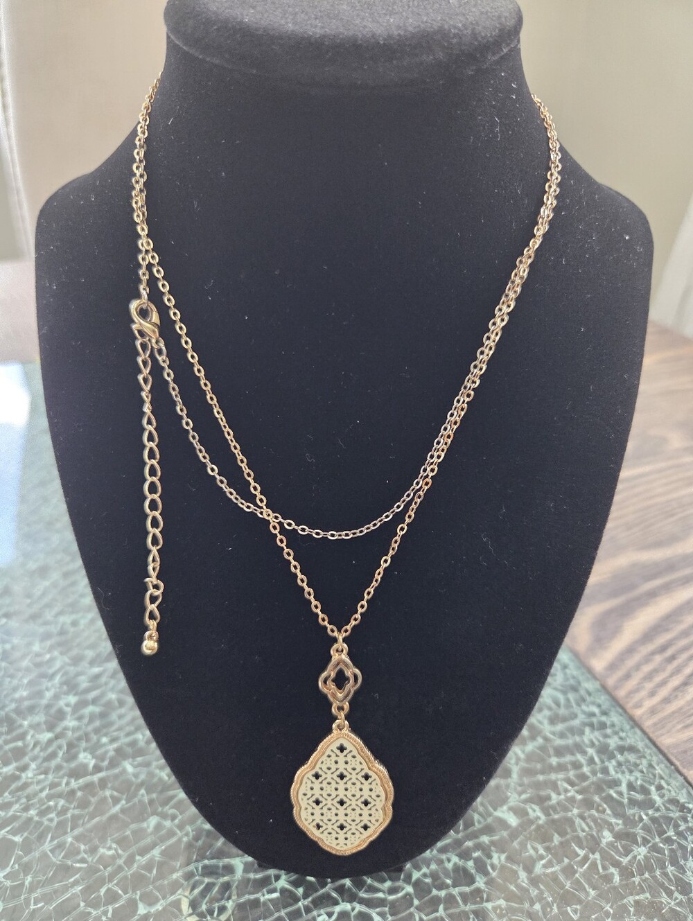 Gold Filigree Teardrop Layered‎ Pendant Necklace